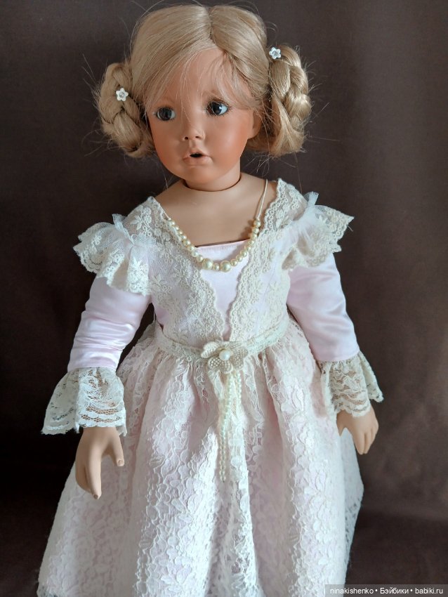 Нарядное платье для большой куклы (фото 3)