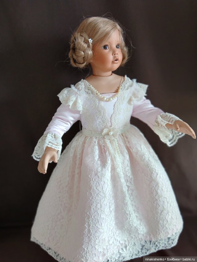 Нарядное платье для большой куклы (фото 8)