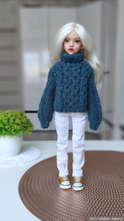 Свитер для Идэн 30см и подобных кукол (фото 3)