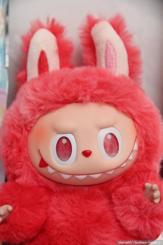 Labubu Big Into Energy — Коллекционные фигурки (фото 3)