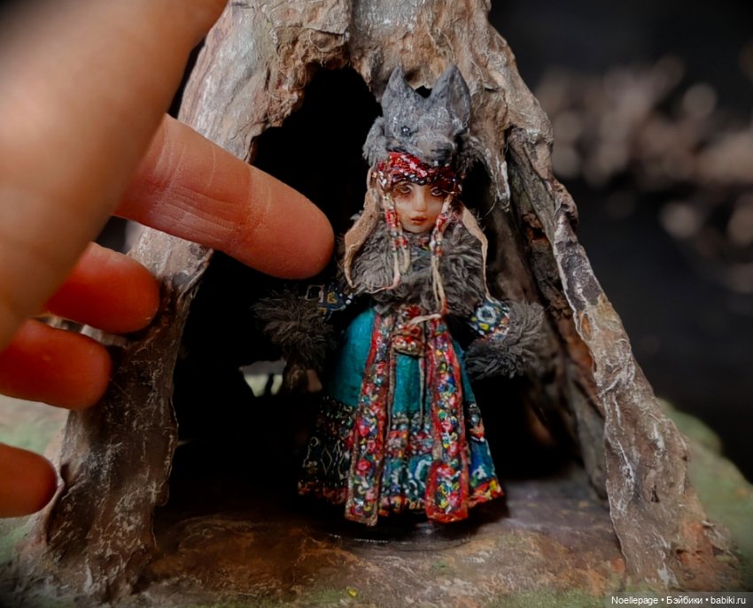 Волчица Тайен — Домики для кукол