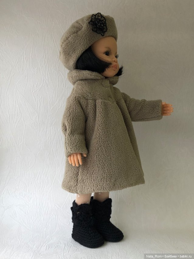 Комплект пальто и берет для куклы Паола Рейна (Paola Reina) (фото 2)