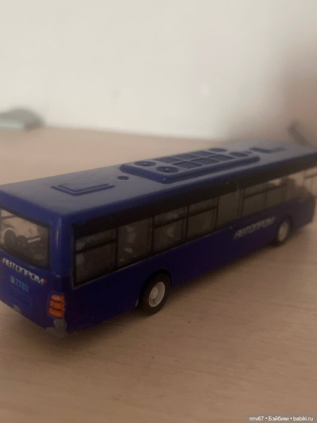 Винтажный автобус — Другие аксессуары для кукол (фото 2)