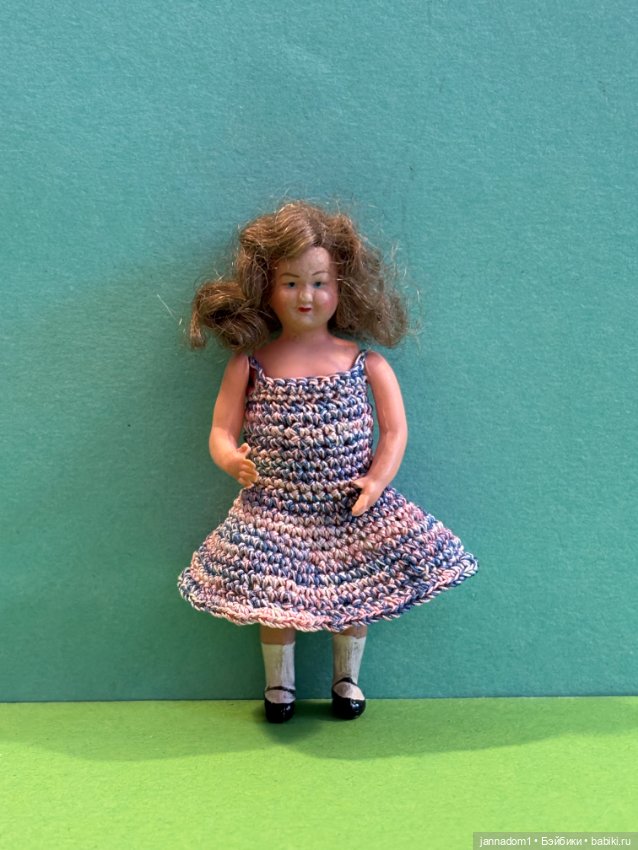 Целлулоидная миниатюрная куколка Petitcollin, высота 8 см (фото 4)