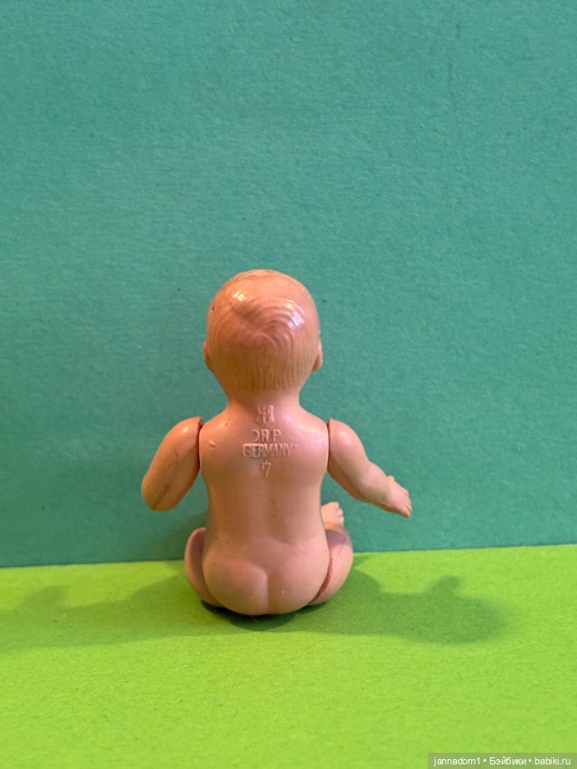 Целлулоидный пупсик Cellba с рельефными волосами, высота 7 см (фото 3)