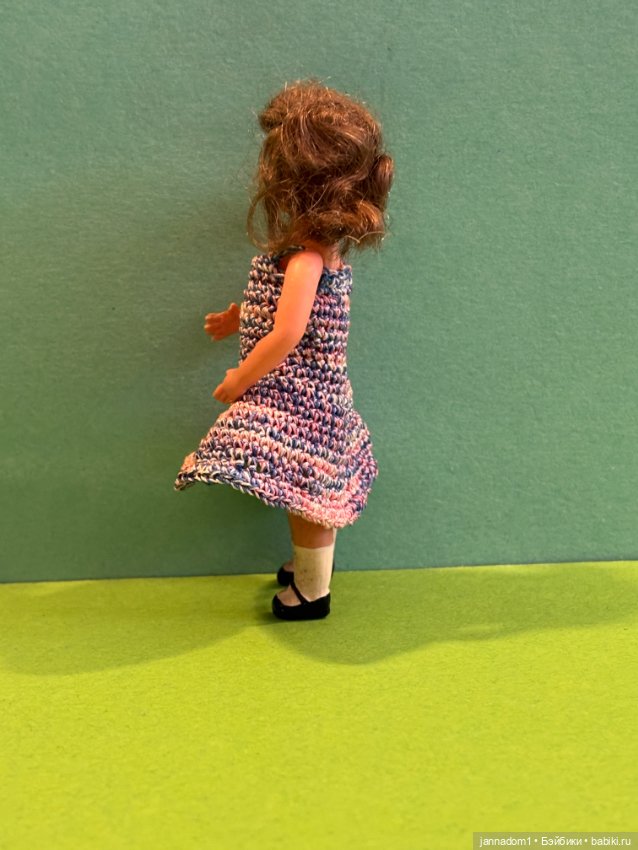 Целлулоидная миниатюрная куколка Petitcollin, высота 8 см (фото 3)