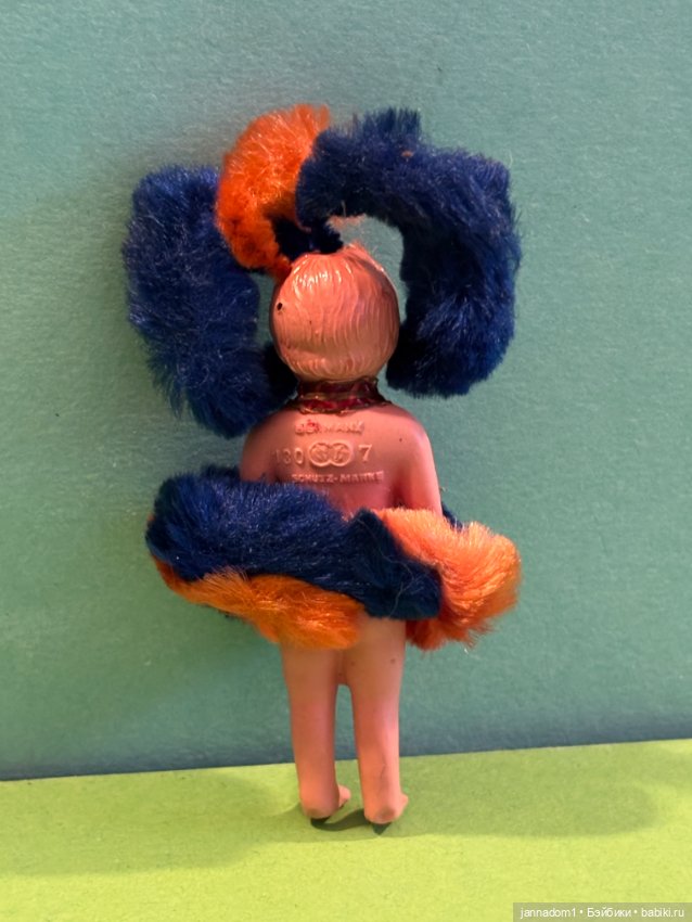 Целлулоидная куколка Wolff, родной аутфит, высота 7 см (фото 3)