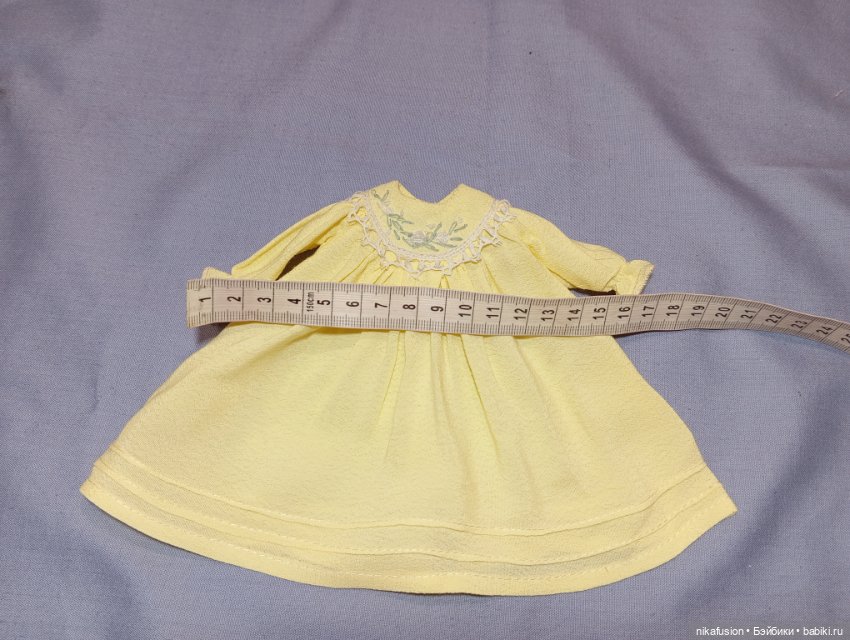 Платье на антикварную куклу, пупса, современных коллекционных кукол 20-25 см шёлк (фото 3)