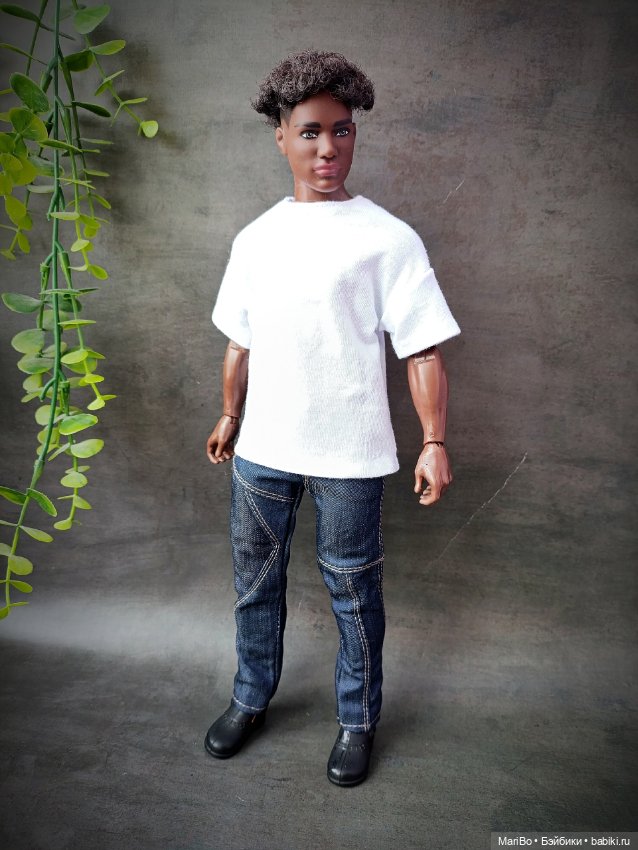 Простая футболка — Одежда (фото 2)