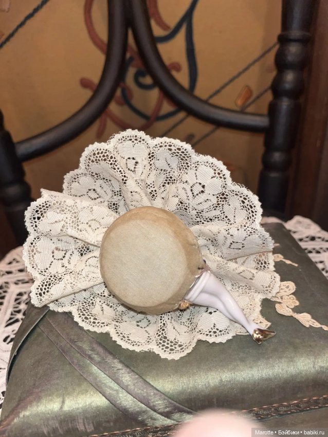 Антикварная half doll кукла - игольница (фото 4)