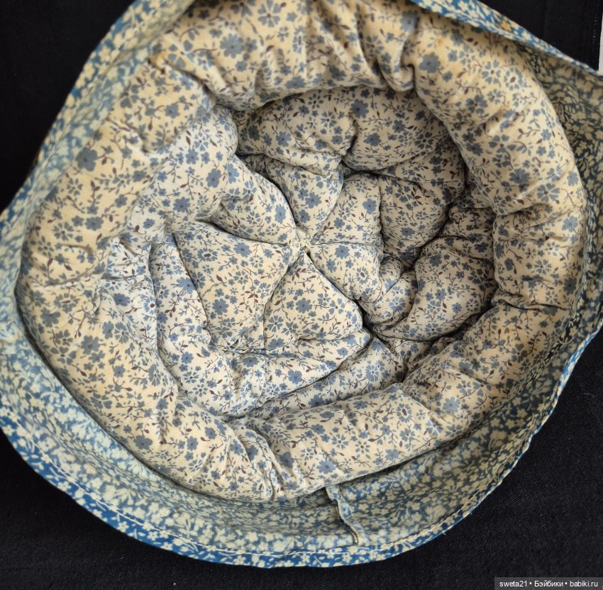 Русская артельная кукла-грелка