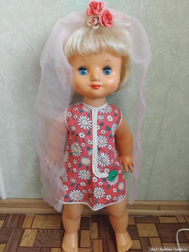 Большая ходячая девочка — Винтажные куклы и игрушки детства