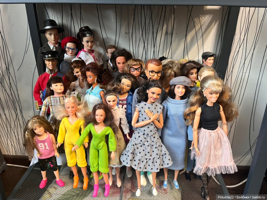 Огромная коллекция кукол — Игровые куклы (фото 3)