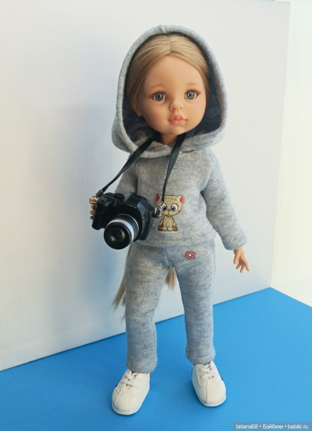 Костюм для кукол Паола Рэйна