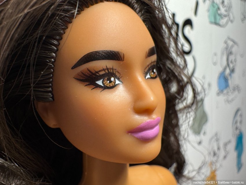 Барби Экстра 13 на теле Зомби (фото 6)