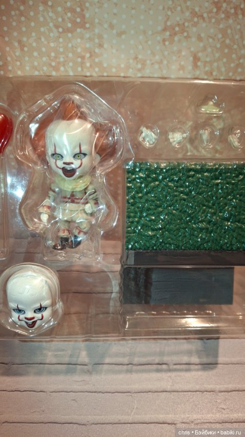 Шарнирная фигурка клоун Пеннивайз (Оно) (фото 3)