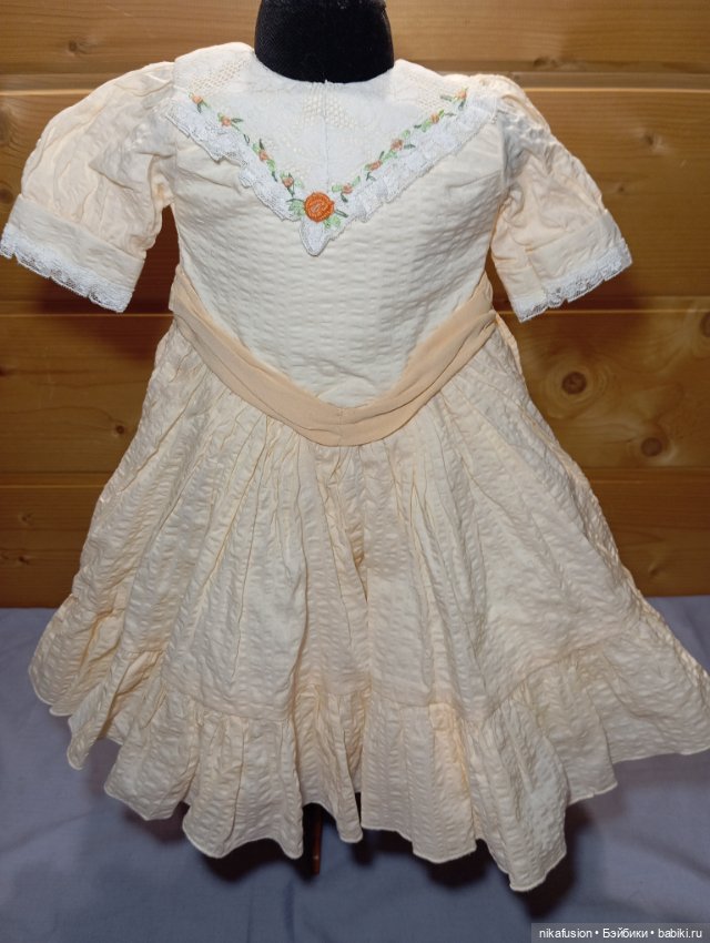 Платье и чепчик на антикварную, винтажную куклу или реплику (фото 3)