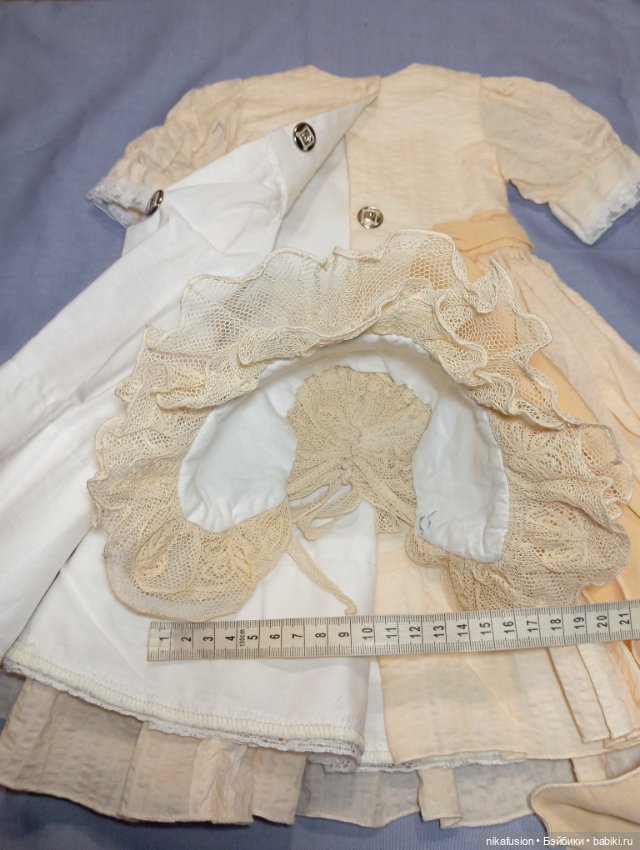 Платье и чепчик на антикварную, винтажную куклу или реплику (фото 8)