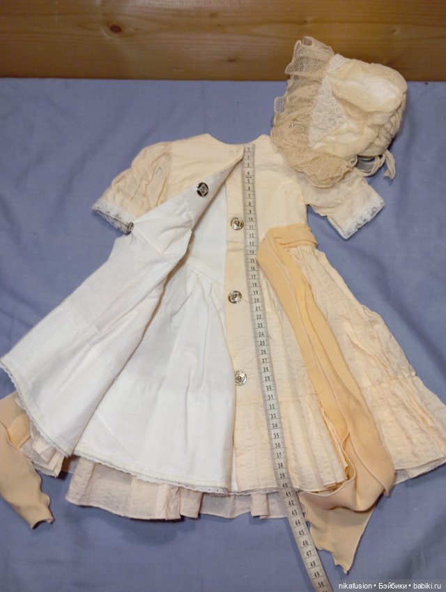 Платье и чепчик на антикварную, винтажную куклу или реплику (фото 7)