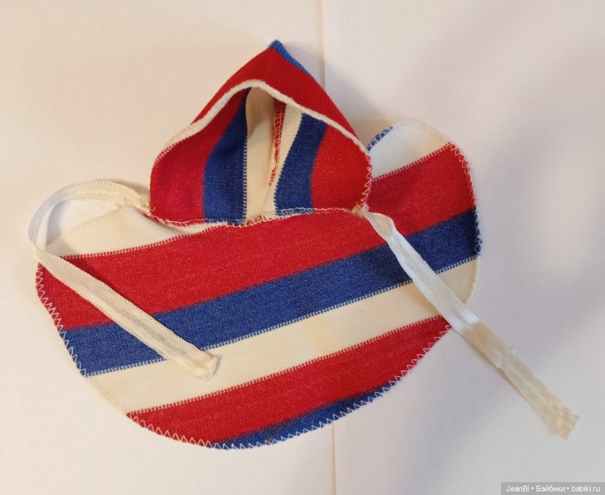 Одежда и нижний текстиль от колыбели для кукол СССР