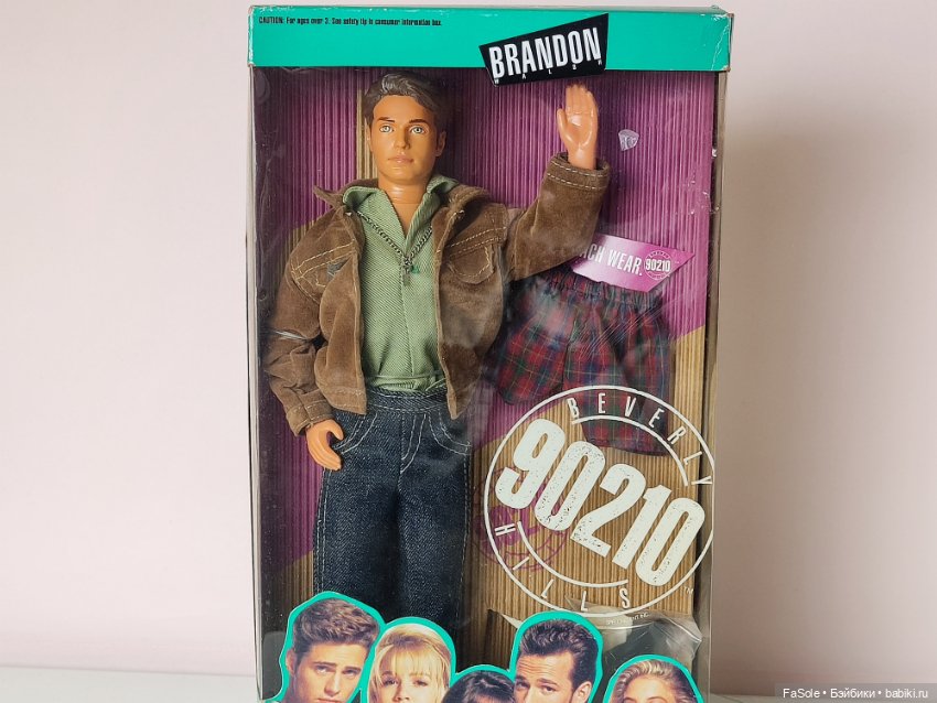 Брэндон Уолш из сериала "Беверли-Хиллз, 90210" (фото 3)