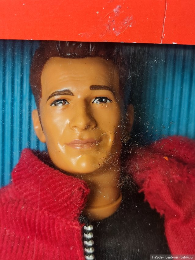 Дилан Маккей из сериала "Беверли-Хиллз, 90210" (фото 2)