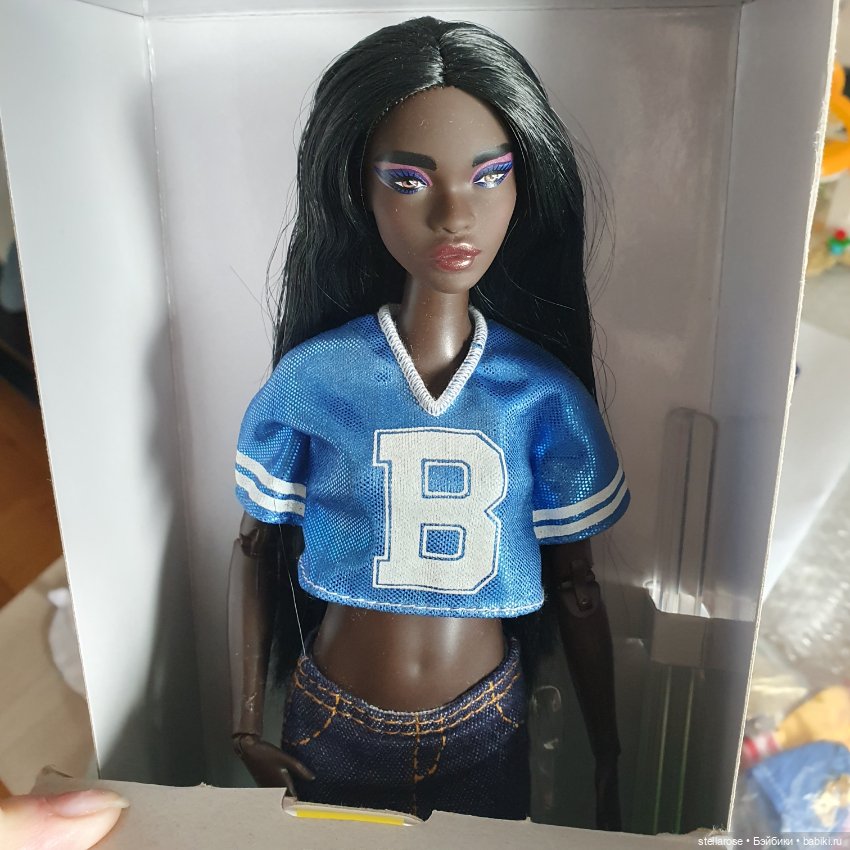 Barbie Looks #10 Simona — Игровые куклы (фото 8)