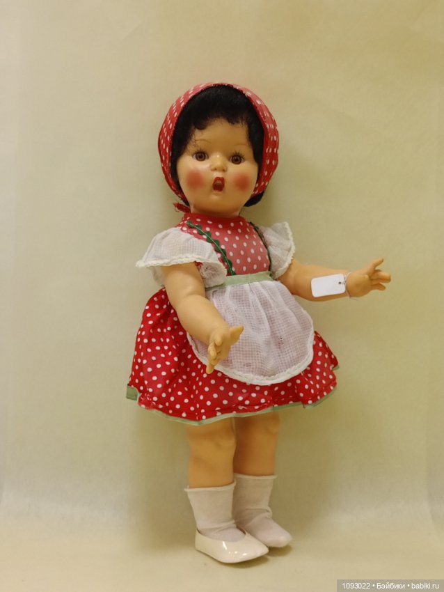 Винтажная куколка Goebel Hummel