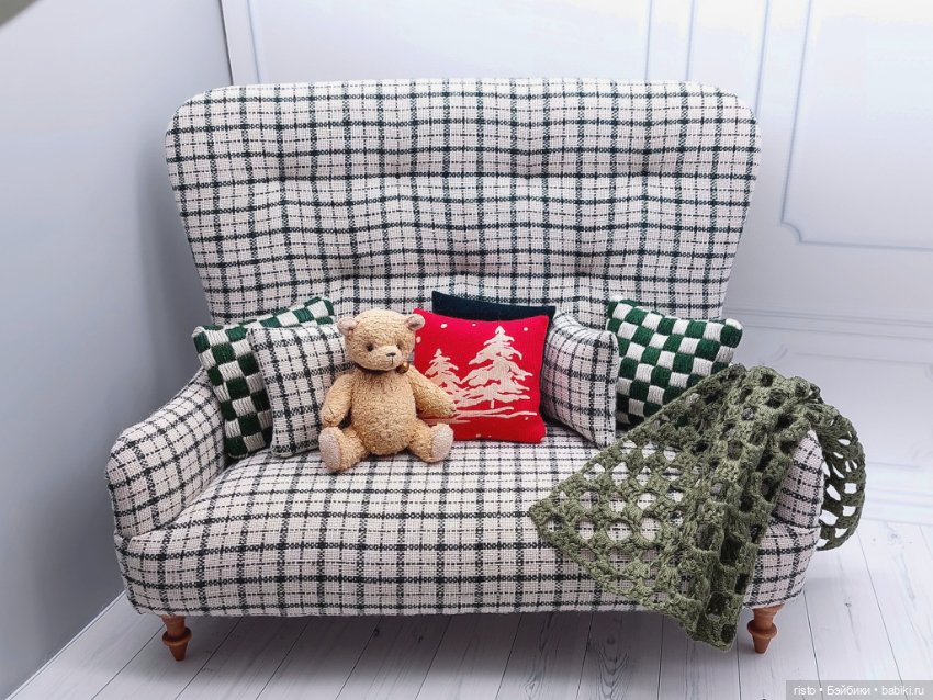 Диван для кукол формата 1/6 от известного мастера (фото 4)