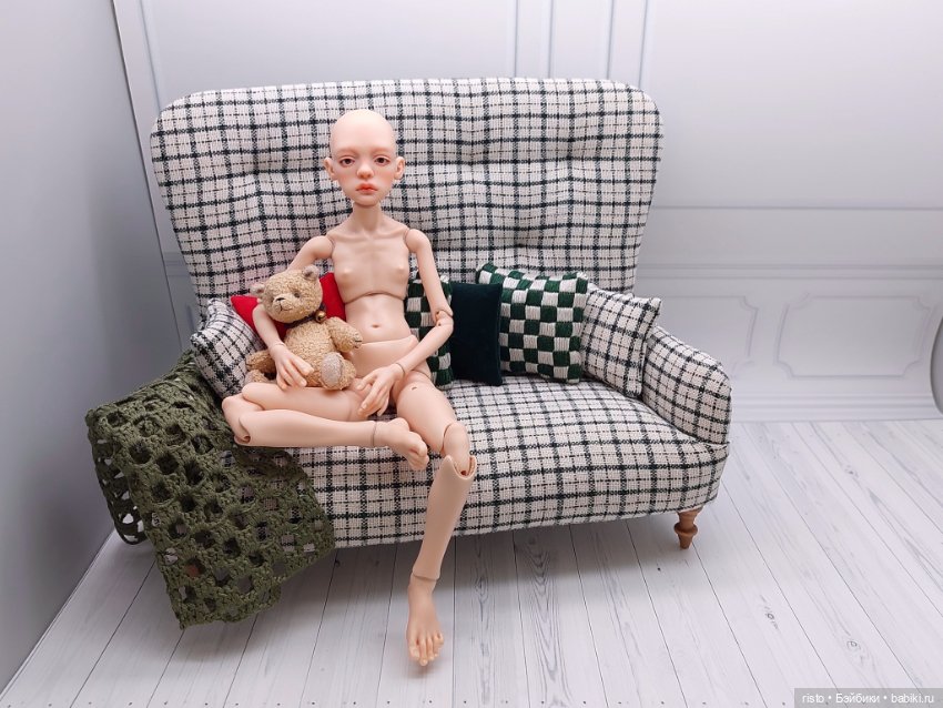 Диван для кукол формата 1/6 от известного мастера (фото 8)