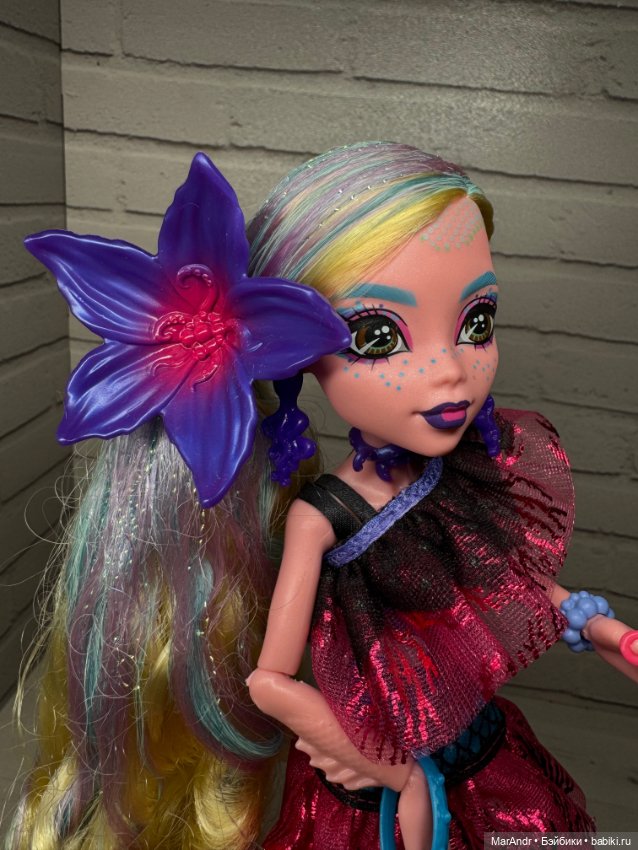 Кукла Monster High Lagoona g3 бал