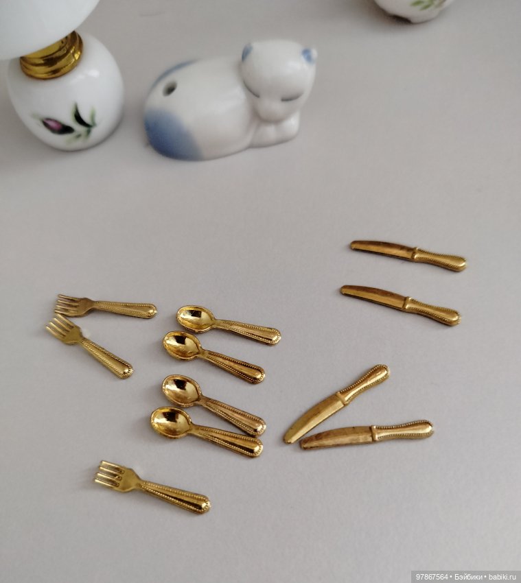 Сервиз и лампа для кукол 1/6