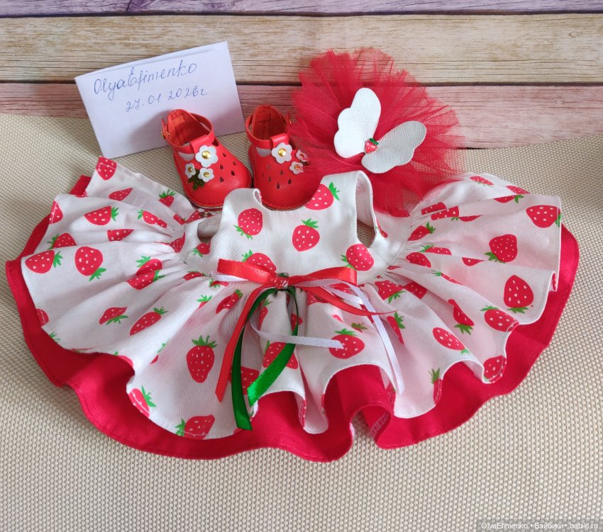 Платье, туфельки и бант для Фейсинки