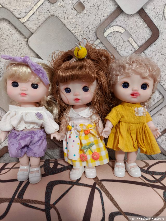 Лот из трех шарнирных кукол