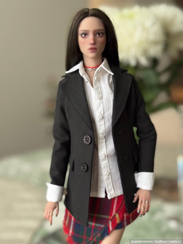 Хваен Hwa Young от Siren Road