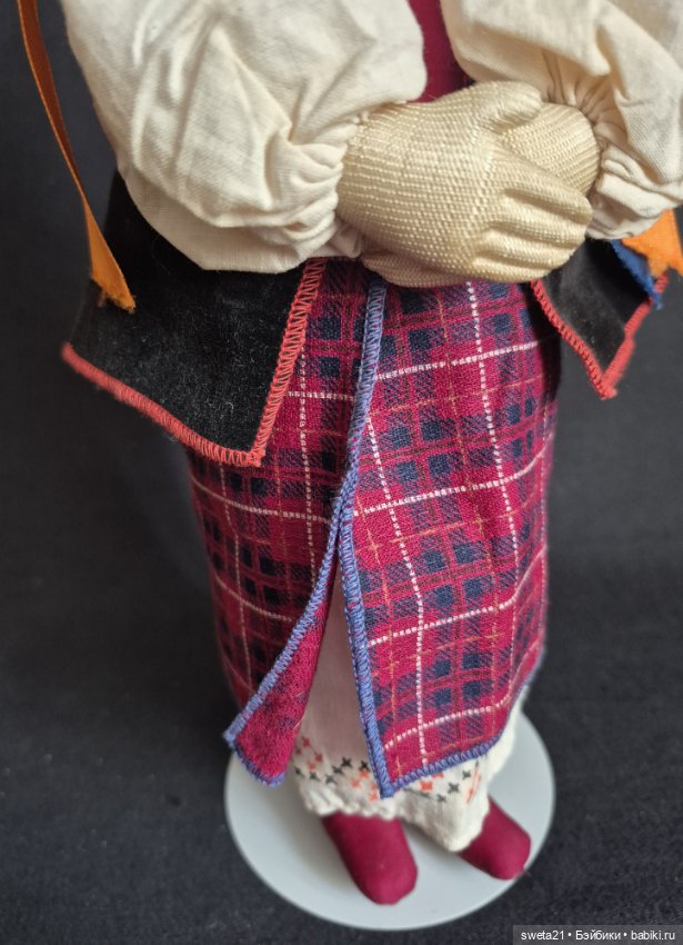 Всекохудожник. Русская артельная кукла. Украинка (фото 9)