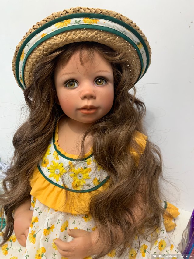 Monika levenig Pretty Kitty-Red Hair