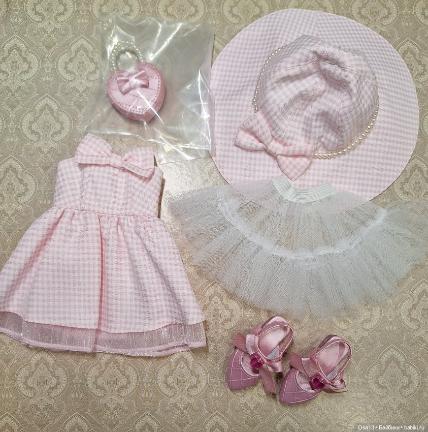 Фирменные аутфиты Руби Ред, Ruby red (фото 4)