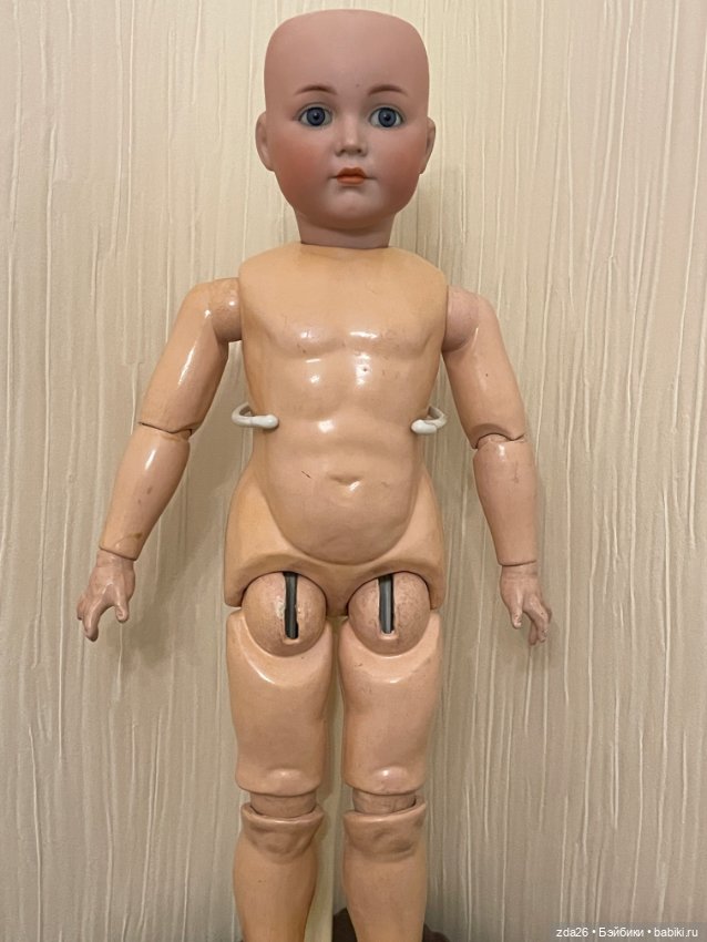 Роскошная закрыторотая кукла KR 117 (фото 7)