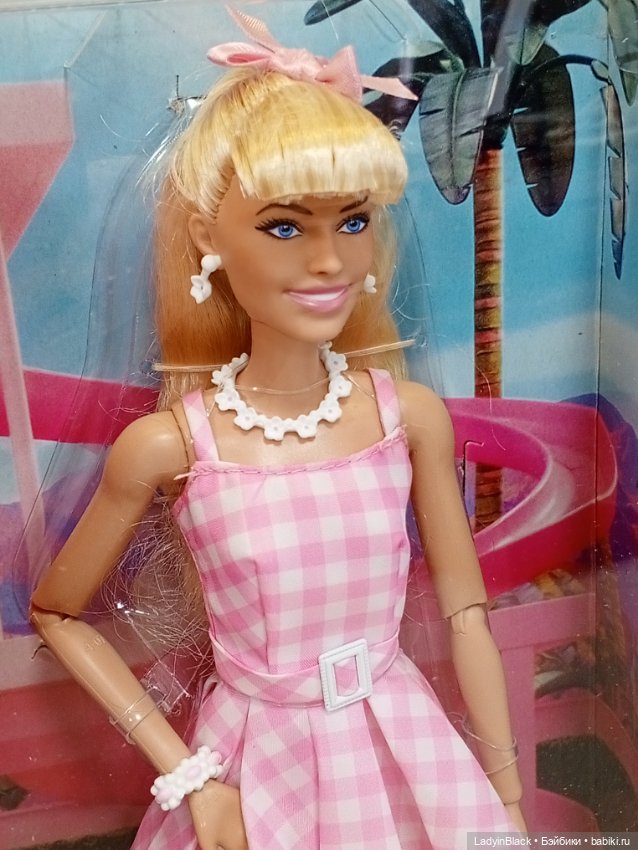 Коллекционная, игровая кукла Барби, портретная Марго Робби, по фильму Barbie The Movie (фото 3)