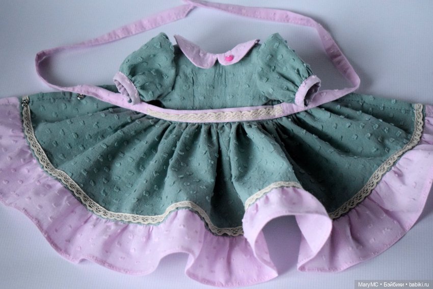 Комбинированное платье на Паола Рейна (фото 7)