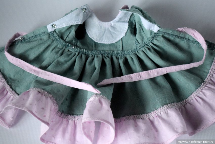 Комбинированное платье на Паола Рейна (фото 8)