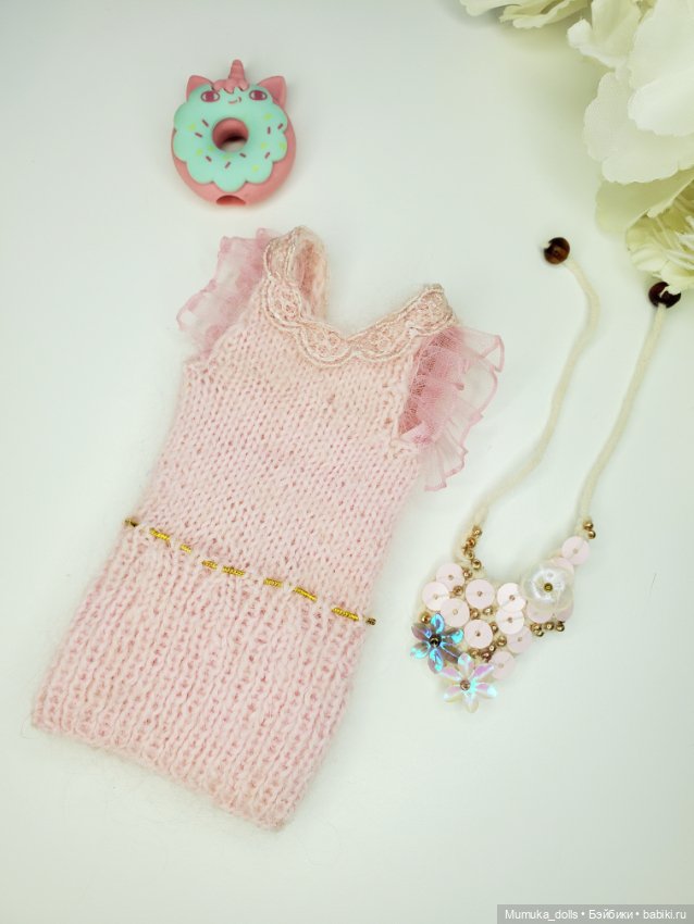 Большой выбор одежды ручной работы