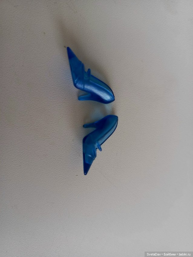 Крылья, кофта, сапоги, туфли (фото 3)