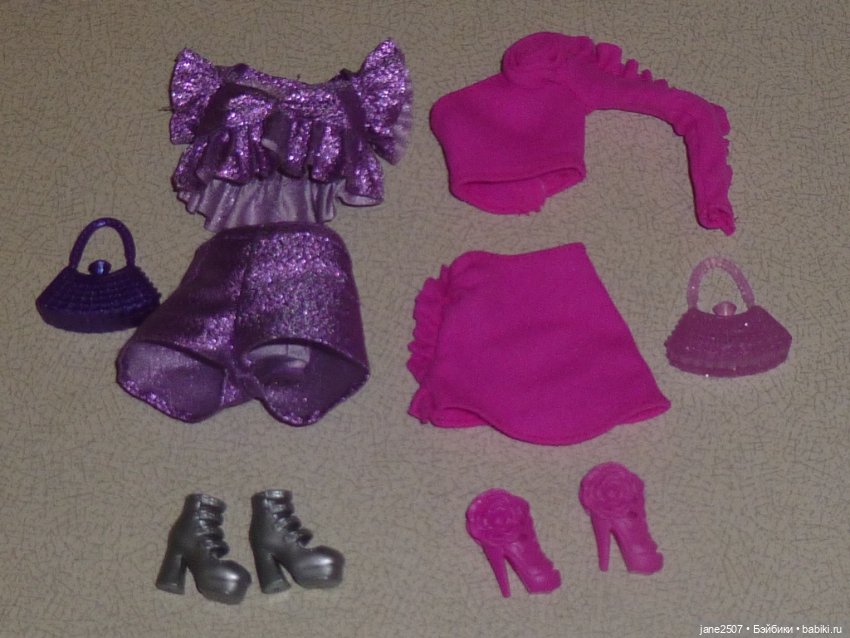 Фирменная одежда Mattel Barbie Deluxe Style 2 / 8 - лот из двух полных аутфитов - новые