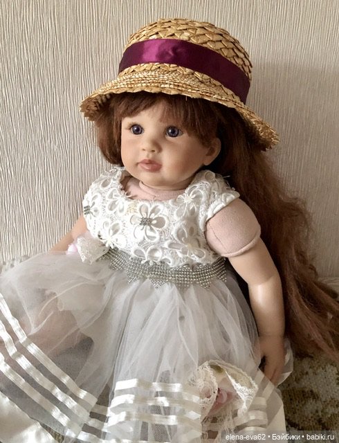 Большая соломенная шляпка для крупных красавиц (фото 6)