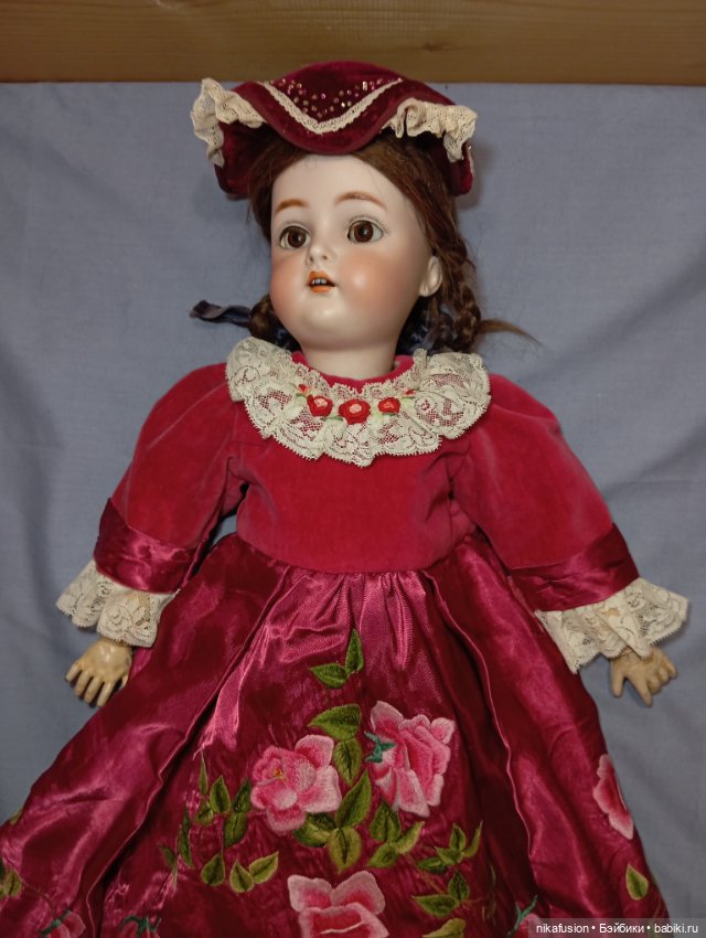 Платье шёлк и шляпка из бархата на антикварную, винтажную куклу или реплику (фото 3)