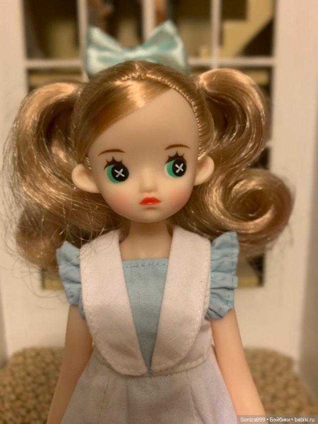 Яркая блондинка Redberry — Азиатские куклы