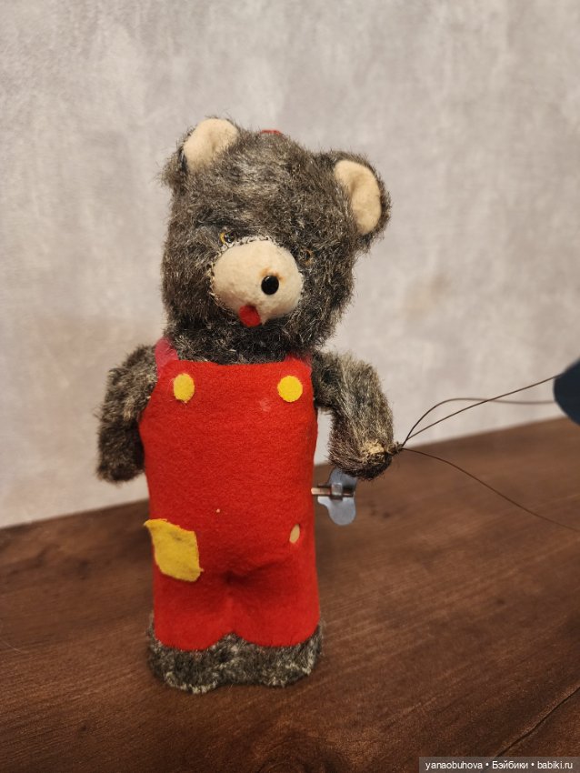 Заводной мишка с шарами Япония