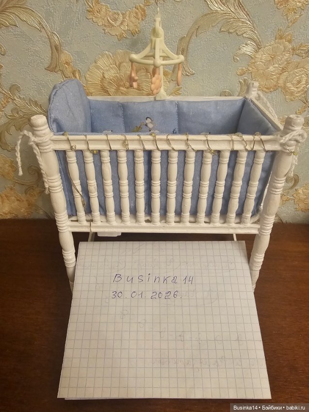 Кроватка для пупсиков — Кукольная мебель (фото 8)